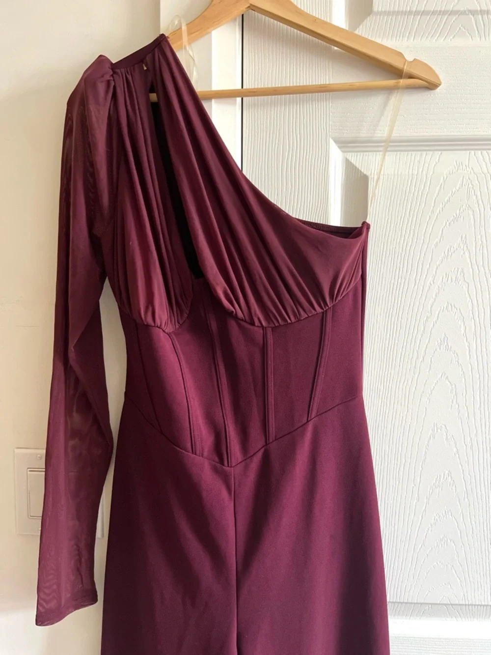 Fashion Nova One Love One-Shoulder, Wide-Leg Flattering Fit Burgundy Size M - Picture 6 of 13